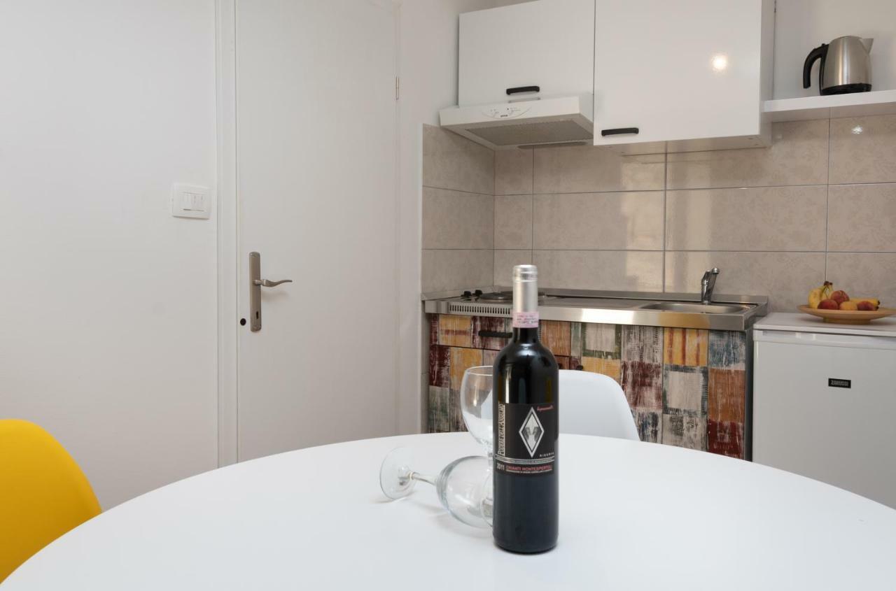 Apartman Skuribanda Трогир Экстерьер фото