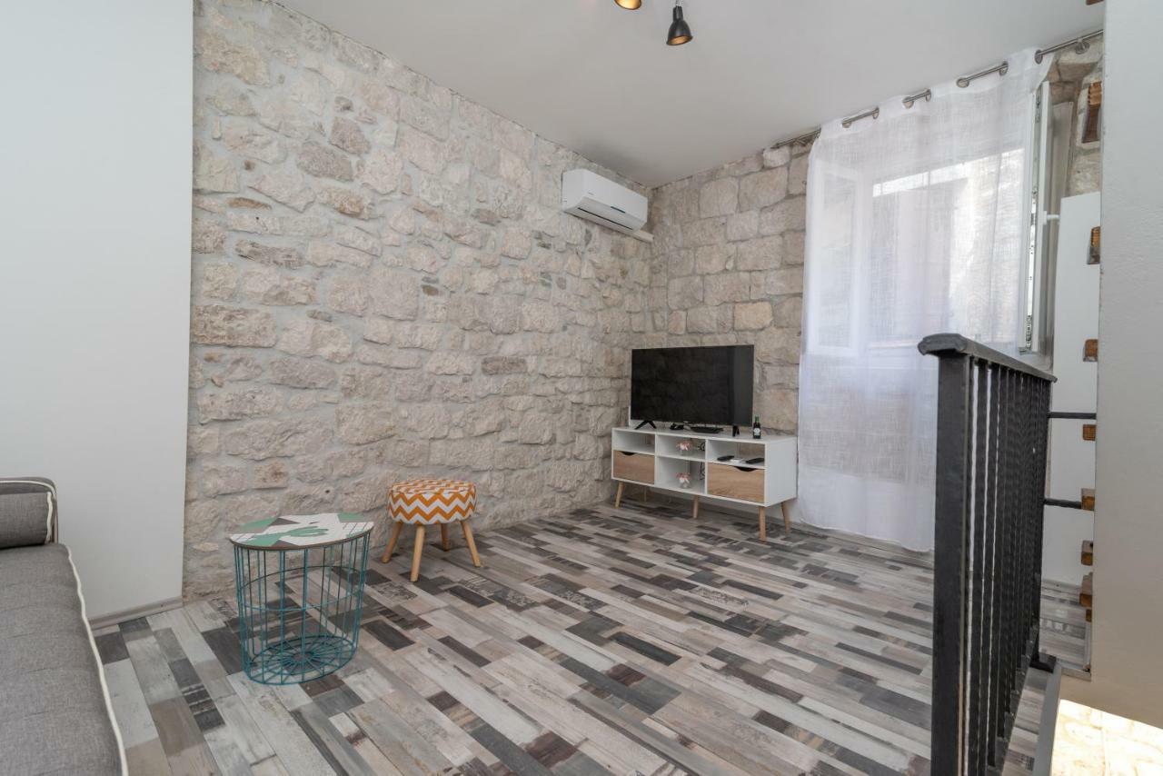 Apartman Skuribanda Трогир Экстерьер фото