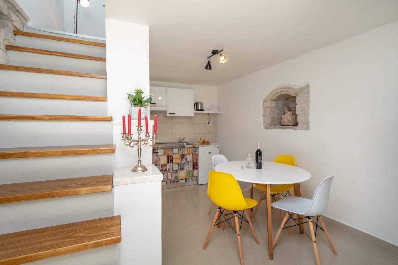 Apartman Skuribanda Трогир Экстерьер фото
