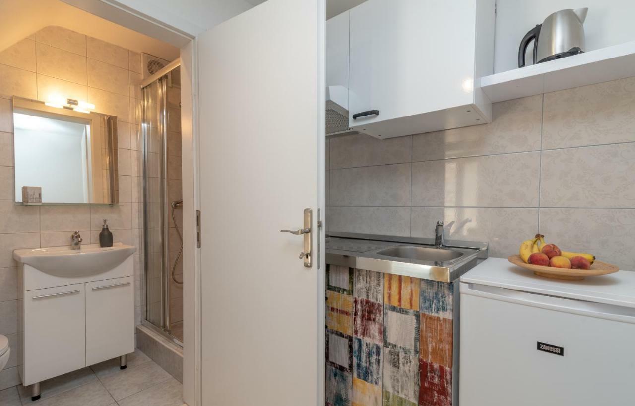 Apartman Skuribanda Трогир Экстерьер фото